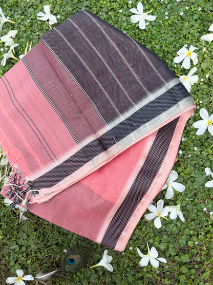 Dusty Pink and Charcoal Grey Maheshwari Silk Handloom Saree