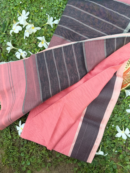 Dusty Pink and Charcoal Grey Maheshwari Silk Handloom Saree